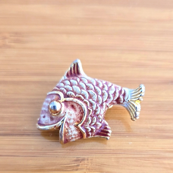 Vintage Koi brooch - Picture 1 of 4